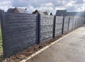 Cl&ocirc;ture bois composite anthracite disponible &agrave; Rouen