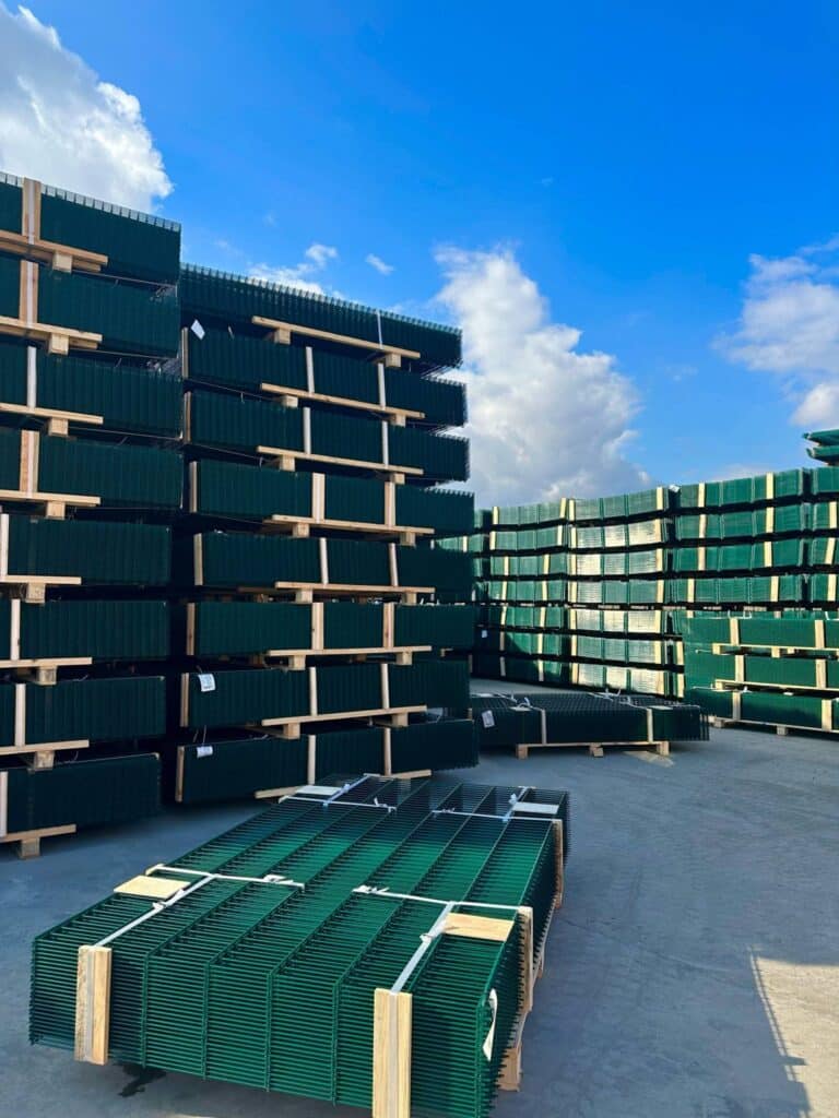 Vente de panneaux rigides verts à Le Neubourg